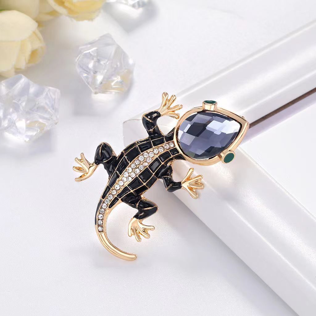 Diamond studded glass gecko br - Embroidery Fish recension och pris