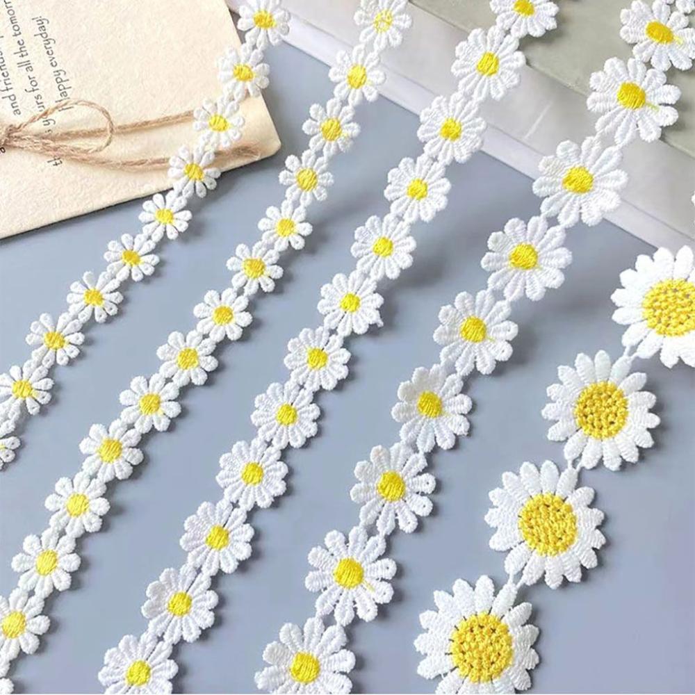 Beautiful White Embroidered Da - Embroidery Daisy Flower recension och pris