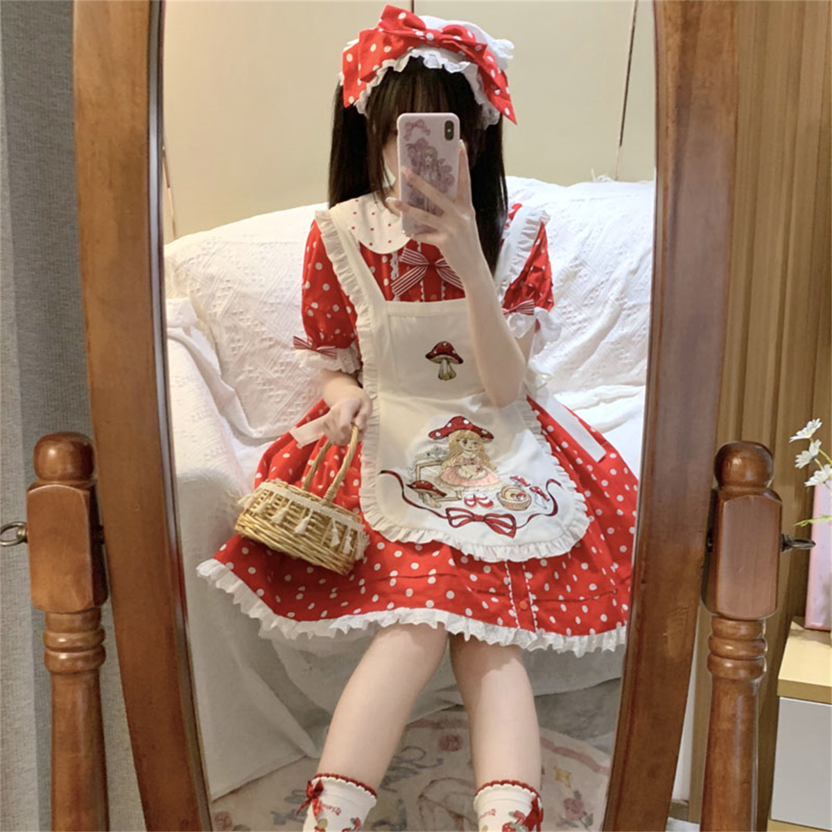 Japanese Sweet Style Lolita Co - Embroidery Apron recension och pris