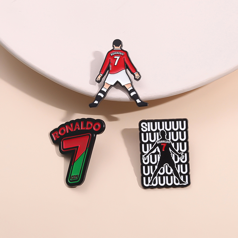 Cartoon Football Player Charac - Embroidery Initials recension och pris