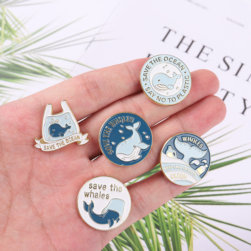 Cute Cartoon Whale Brooch Pins - Embroidery Fish recension och pris