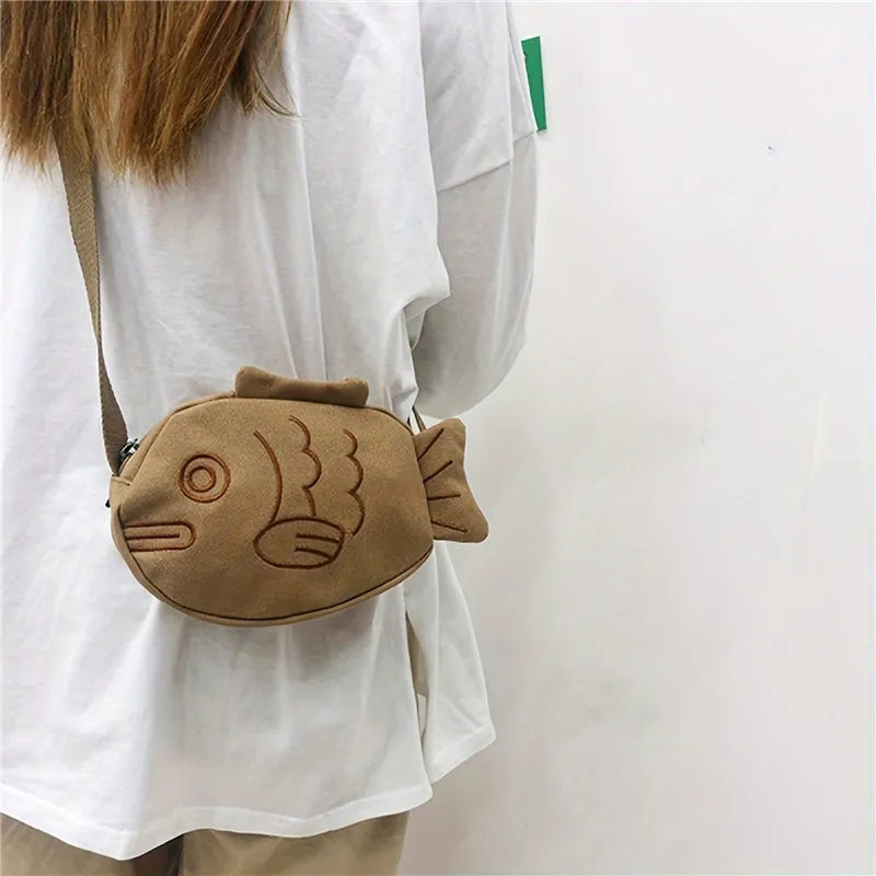 Fish Shape Canvas Messenger Ba - Embroidery Fish recension och pris