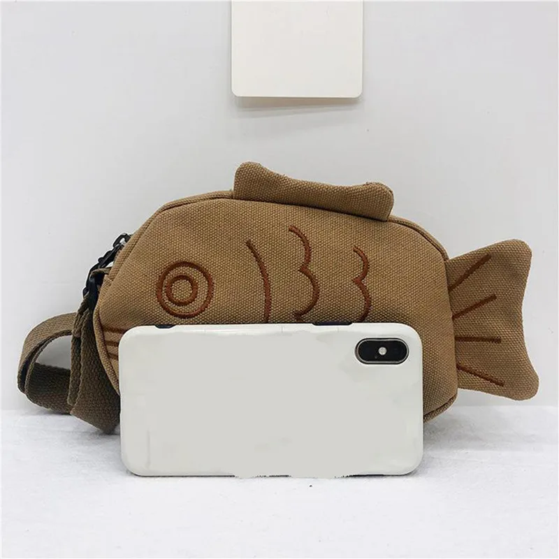 Fish Shape Canvas Messenger Ba - Embroidery Fish recension och pris